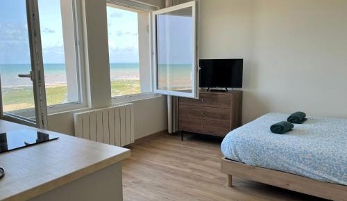 Studio with Sea View