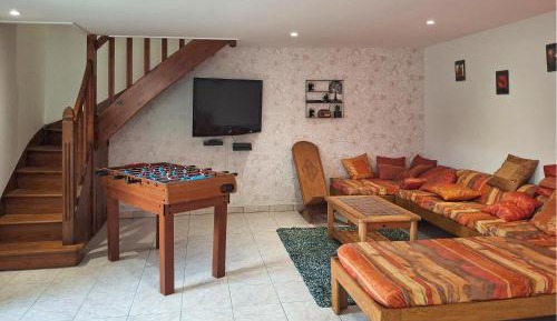 Two-Bedroom Holiday Home