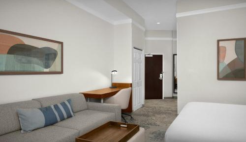 King Suite with Roll-In Shower and Trundle Sofa - Mobility Access/Hearing Accessible