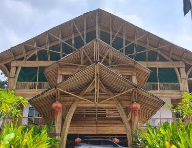 Suite with Pool View