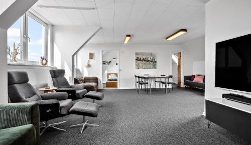 Six-Bedroom Holiday Home