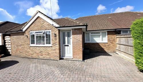Bungalow with Garden View