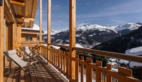 Three-Bedroom Apartment with View