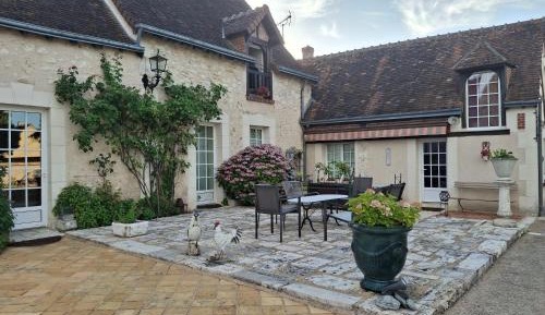 Family Room with Garden View