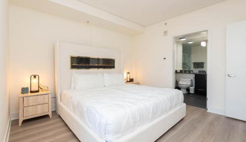 One-Bedroom Apartment with Balcony and City View