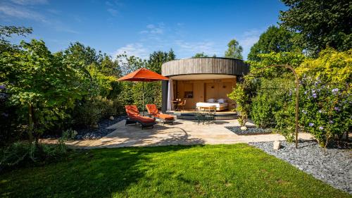 Suite with Garden View