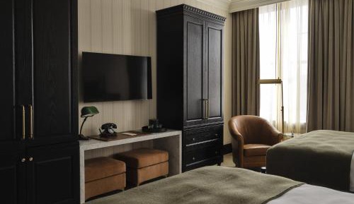 Deluxe Queen Room with Two Queen Beds