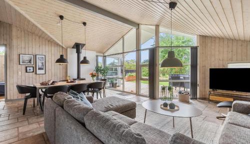Three-Bedroom Vacation Home 