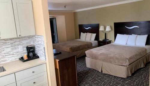 Two Queen Beds Kitchenette Room