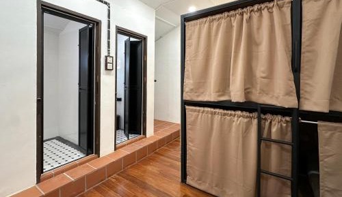 Bed in 10-Bed Mixed Dormitory Room