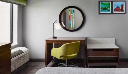 Queen Room