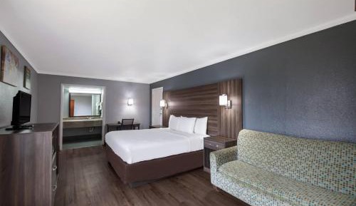 King Room - Non-Smoking