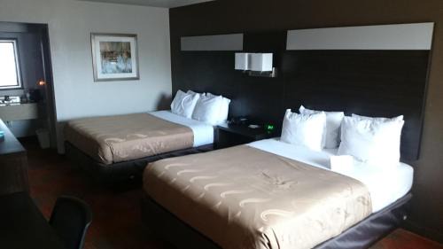 Queen Room with Two Queen Beds - Non-Smoking