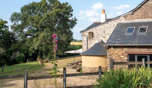 Family Room with Garden View