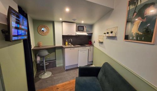 One-Bedroom Apartment