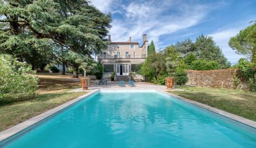 Seven-Bedroom House