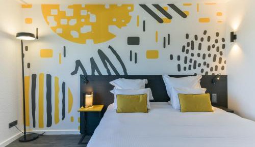 Executive Room with 1 Double Bed and 1 Sofa Bed