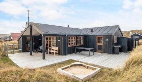 Three-Bedroom Vacation Home 