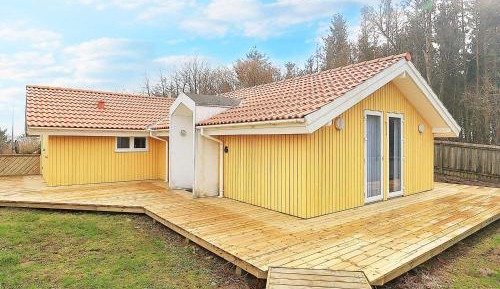 Five-Bedroom Holiday Home