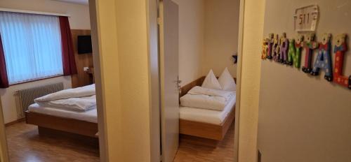 Double or Twin Room with Shower