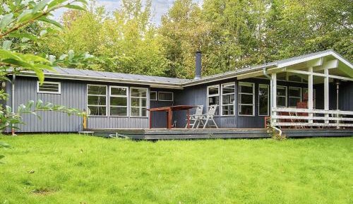 Three-Bedroom Vacation Home 