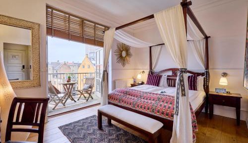 Deluxe Double Room with Balcony