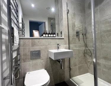 Two-Bedroom Apartment with Terrace and Sea View