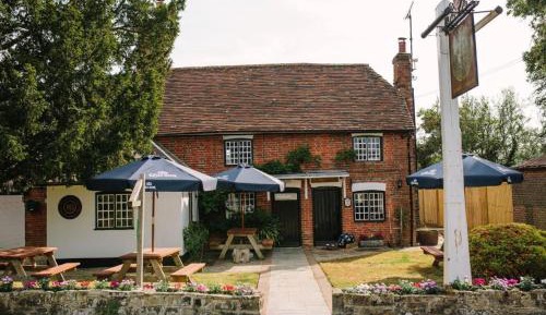 Apartment with Garden View