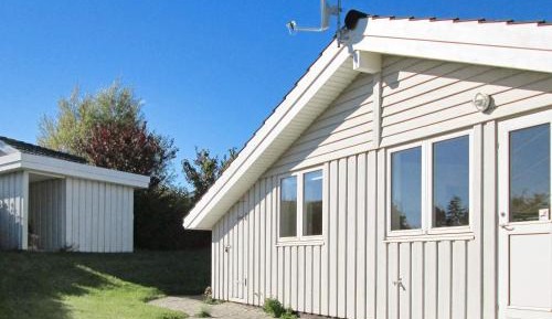 Three-Bedroom Vacation Home 