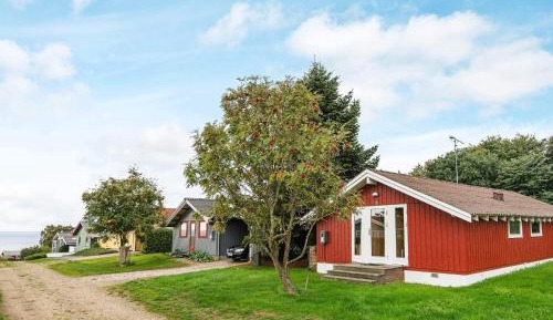 Three-Bedroom Vacation Home 
