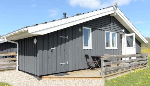 Three-Bedroom Vacation Home 