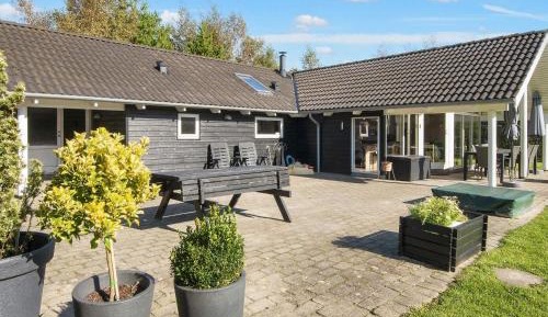 Four-Bedroom Vacation Home