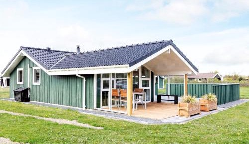 Three-Bedroom Vacation Home 