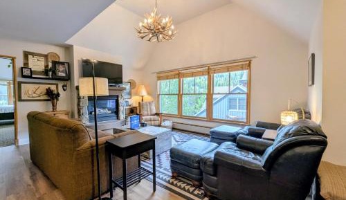 Two-Bedroom Deluxe Apartment