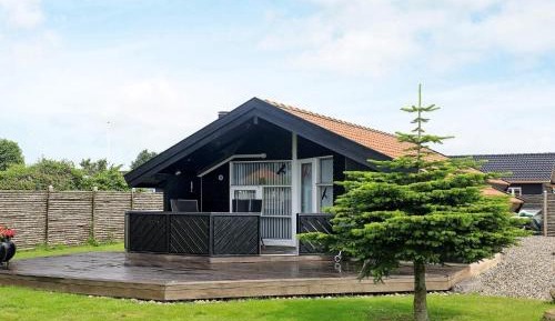 Three-Bedroom Vacation Home 