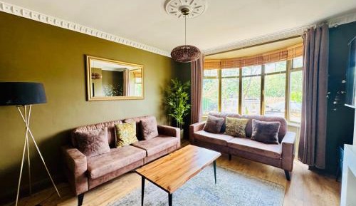 Three-Bedroom Holiday Home 