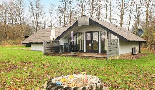 Three-Bedroom Vacation Home 