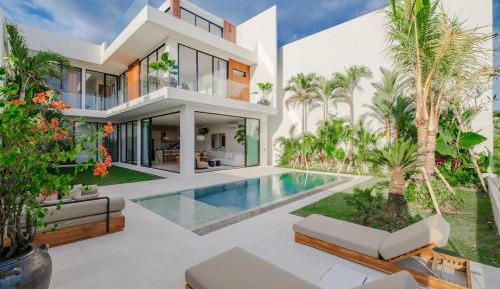 Villa with Sea View