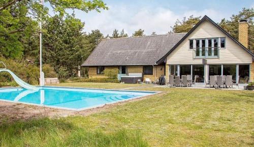 Six-Bedroom Holiday Home
