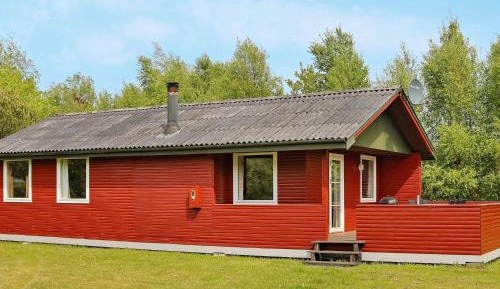 Two-Bedroom Holiday Home