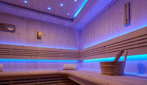 One-Bedroom Apartment with Terrace