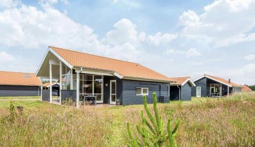 Three-Bedroom Vacation Home 
