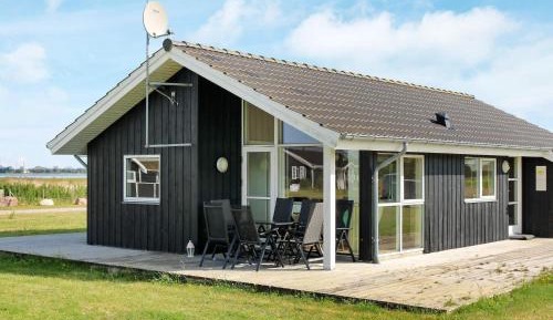 Three-Bedroom Vacation Home 