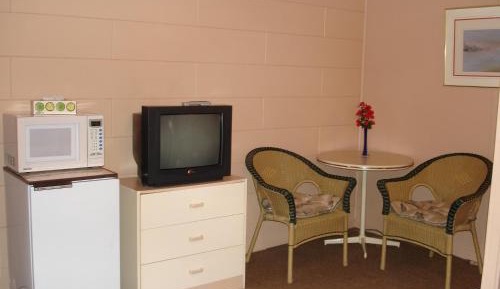 Standard Queen Room