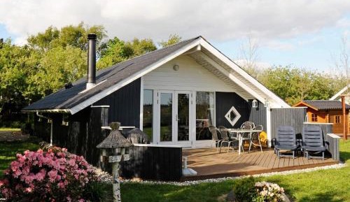 Three-Bedroom Vacation Home 