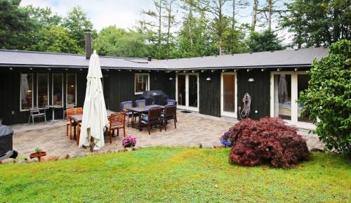Three-Bedroom Vacation Home 