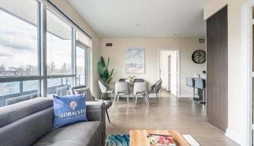 Three-Bedroom Apartment with Balcony
