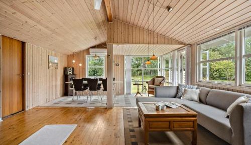Three-Bedroom Vacation Home 