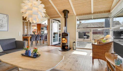 Three-Bedroom Vacation Home 