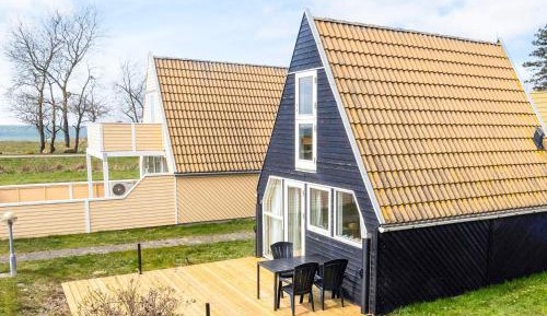 Two-Bedroom Holiday Home